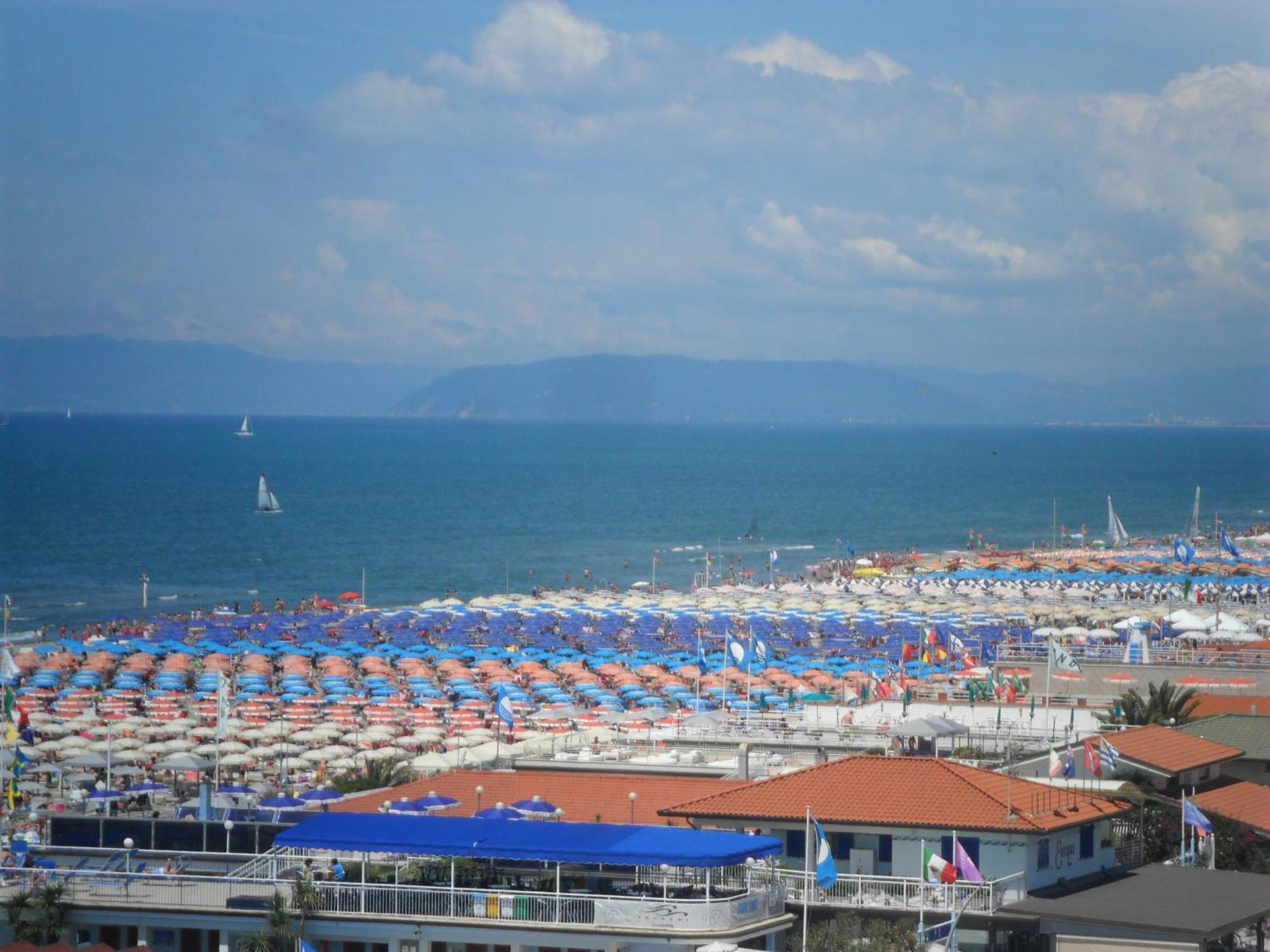 Dependance Dell'Hotel Sole E Mare Lido di Camaiore Exterior foto